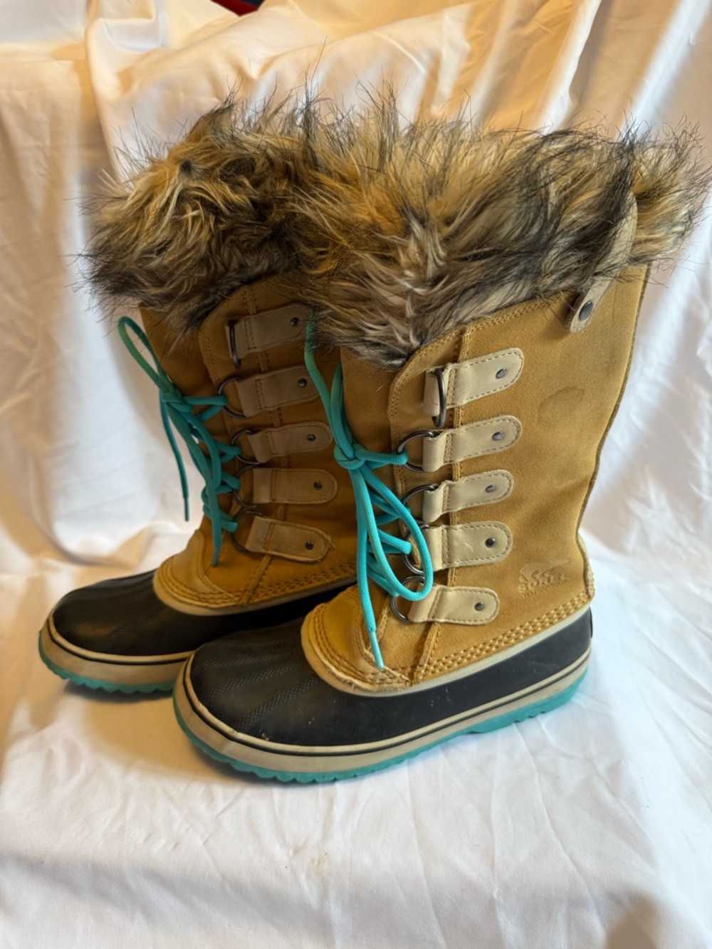 Sorel Brown & Black Winter Boots with Teal Laces